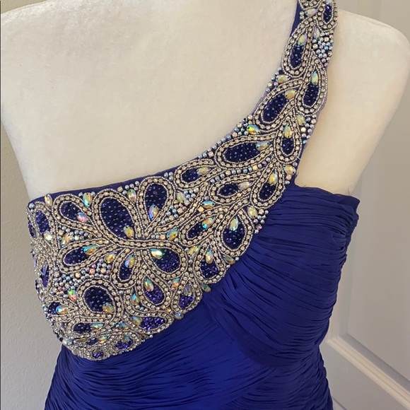 Ruffled Embellished Evening Prom Gown Dulcci Vetan - Picture 4 of 15